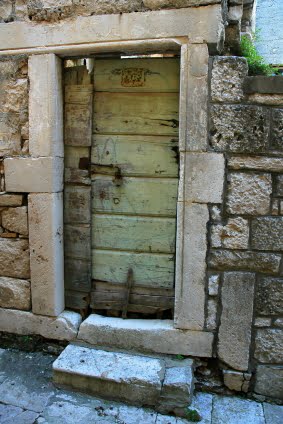 Island settlement old door